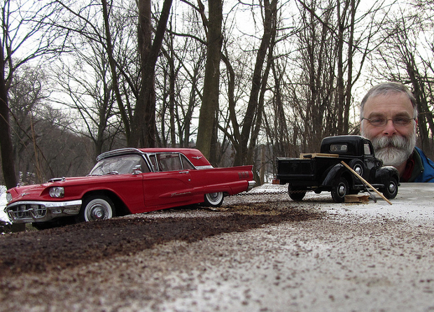 Amazing Miniature Scenes Shot with Model Cars, Forced Perspective and a $250 P&S